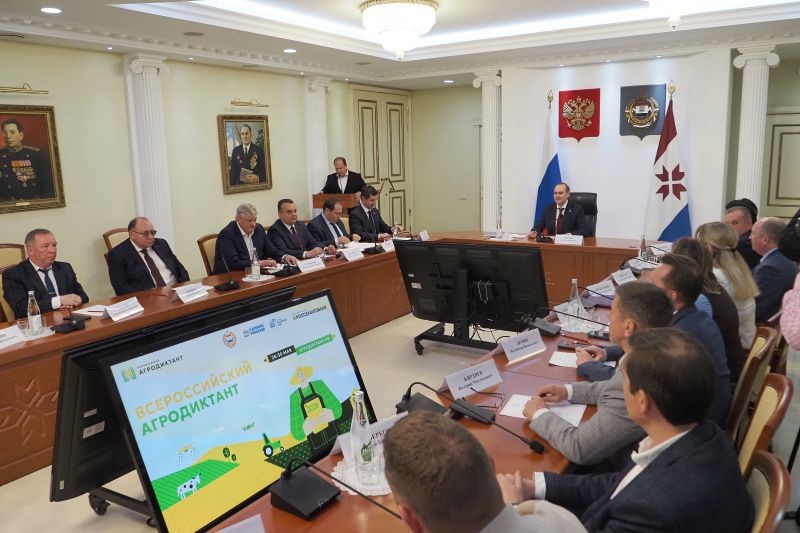 Глава Мордовии: «В сельском хозяйстве нужно не просто работать, им нужно жить!»